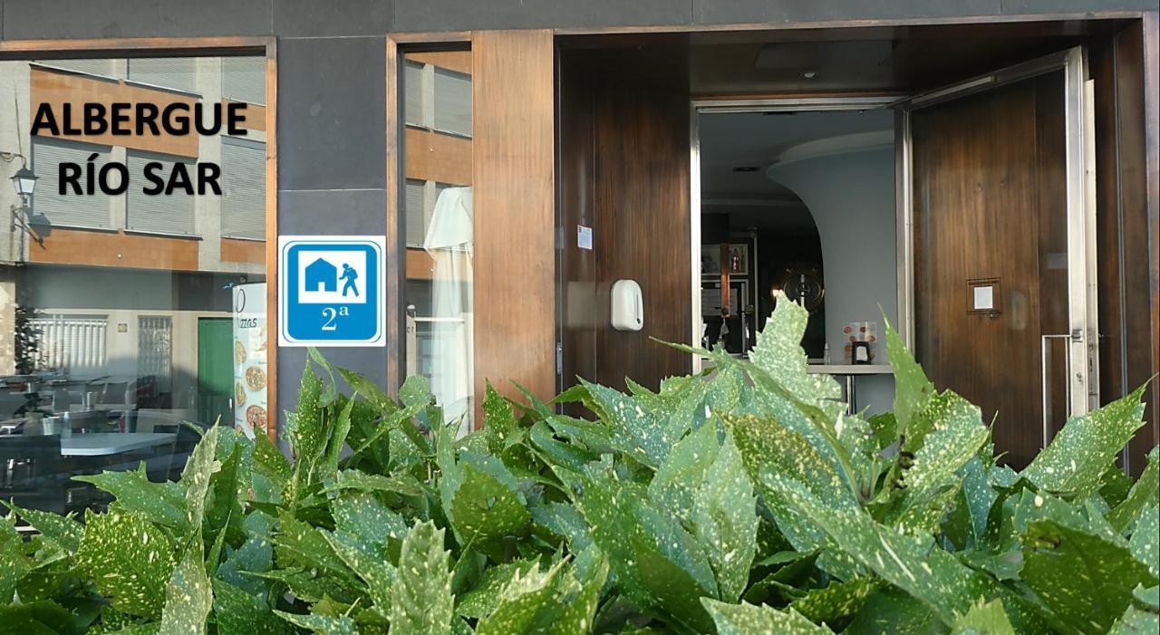 Albergue Cafeteria Rio Sar 패트론 외부 사진
